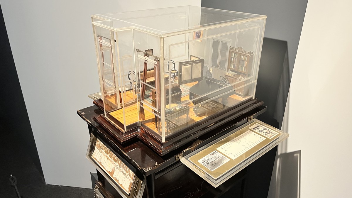 Komitas Müzesi'nde İstanbul'da yaşadığı evin maketi de yer alıyor