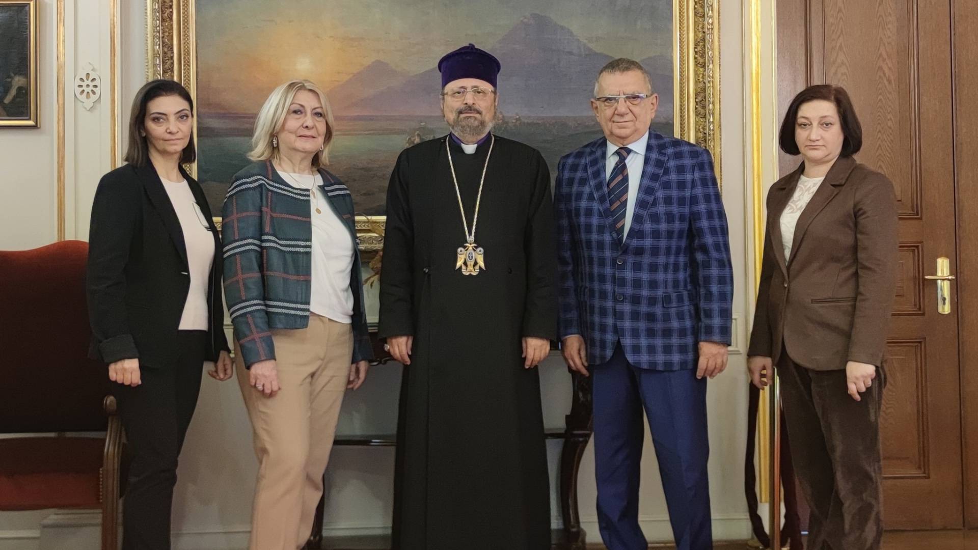 Հրանդ Տինք Վարժարանի վարիչներու այցը