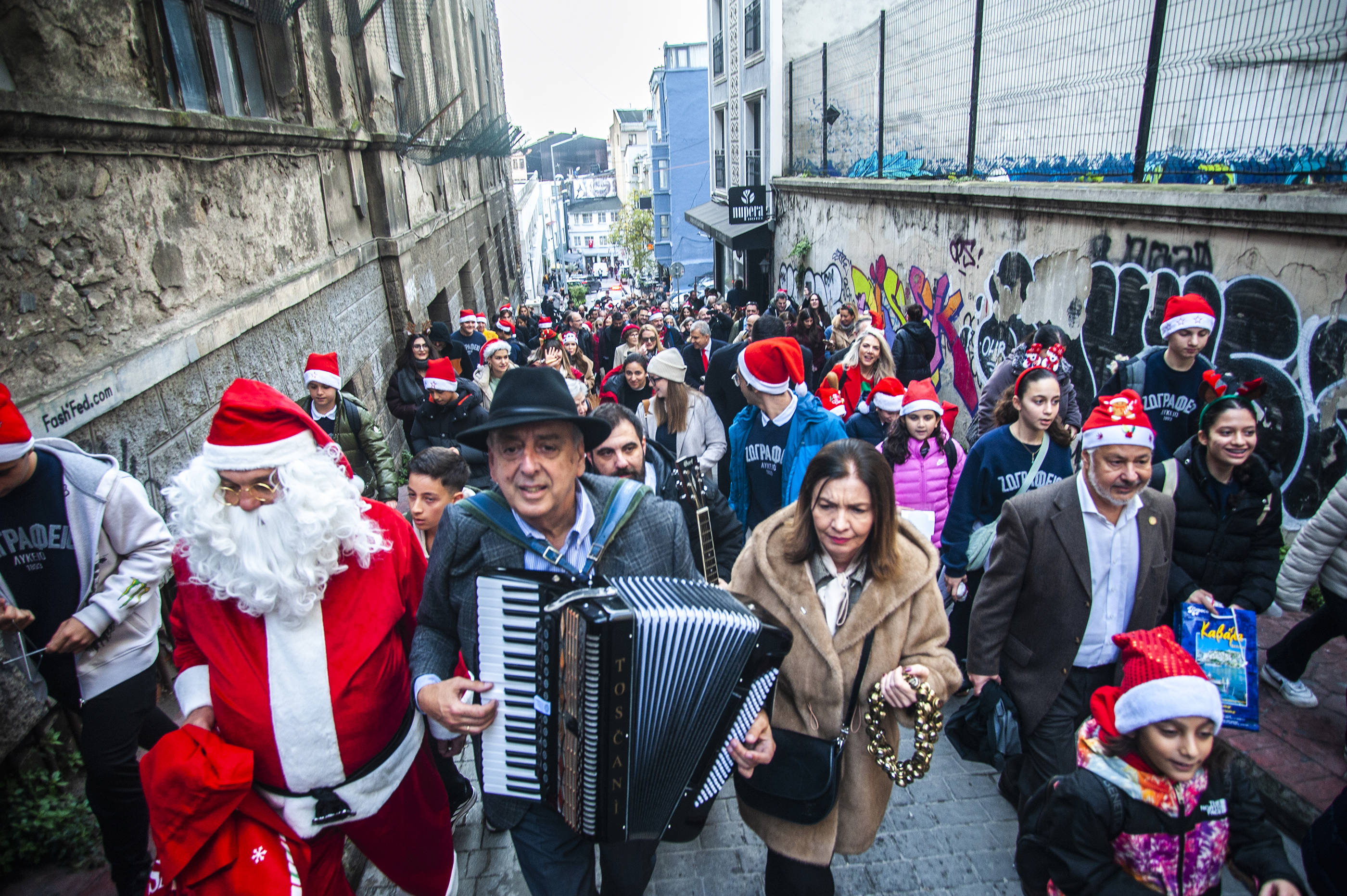 Türkiye'nin dört yanında Noel kutlamaları