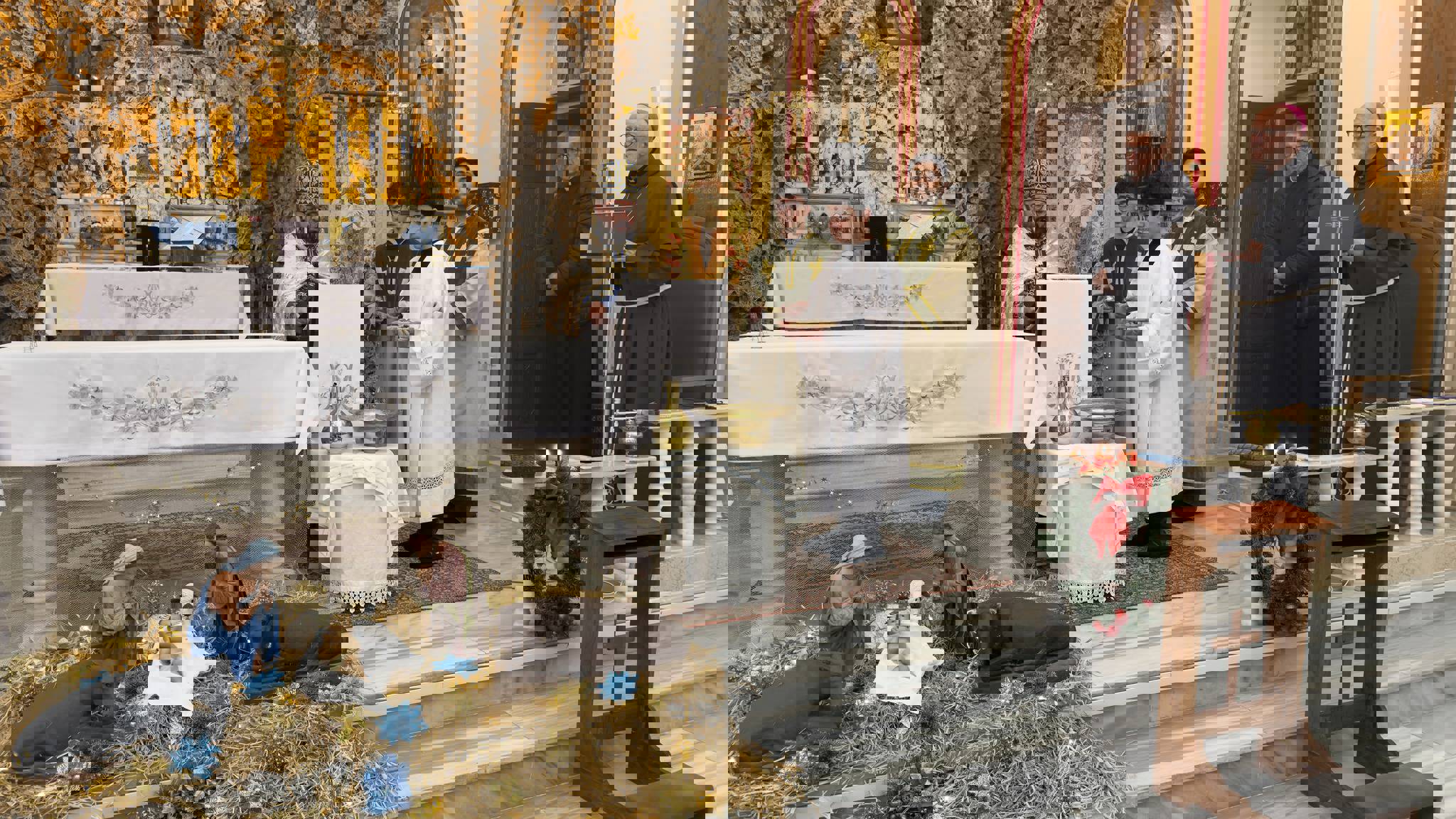 Ս. Ծննդեան տօնակատարութիւններ Իսկենտէրունի, Վաքըֆգիւղի եւ Իզմիրի մէջ