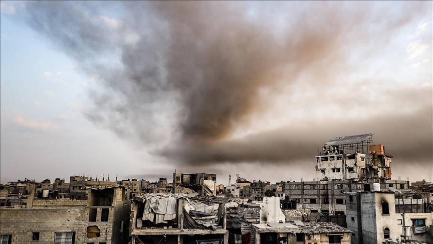 İsrail, Gazze Şeridi'nin çeşitli bölgelerine saldırılar düzenledi