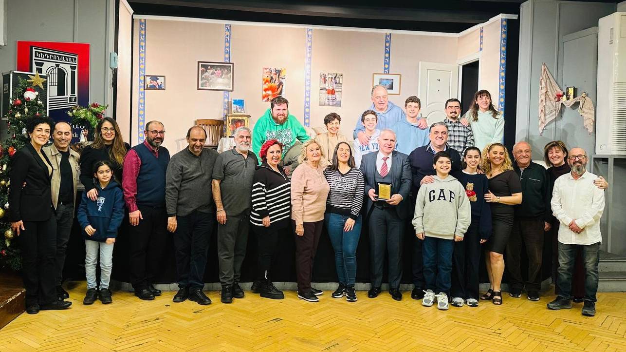 ‘Vay Başıma Gelen’ Levon Vartuhyan yararına sahnelendi