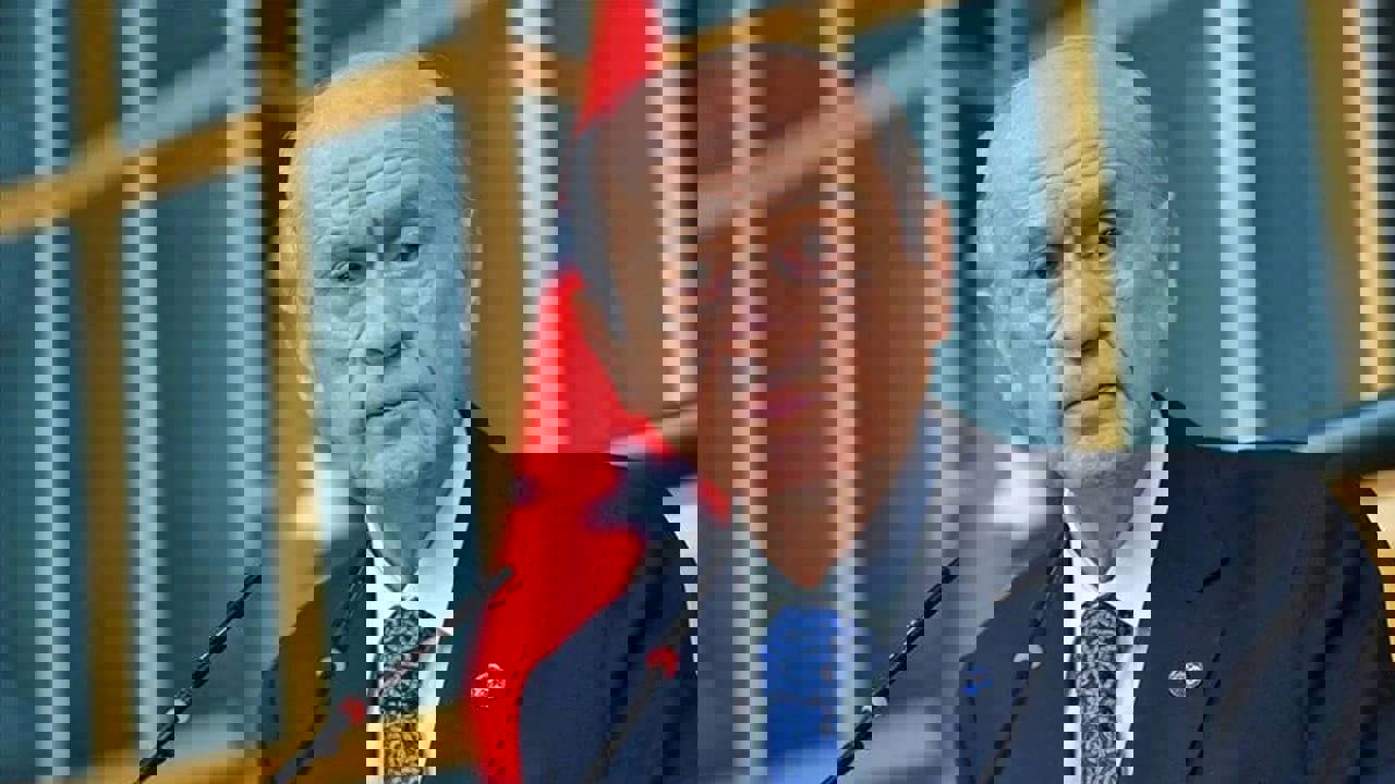 “Anadolu huzura, Öcalan umuda, Ahmet’ler makama, Demirtaş yuvasına dönünceye kadar kararımız nettir”