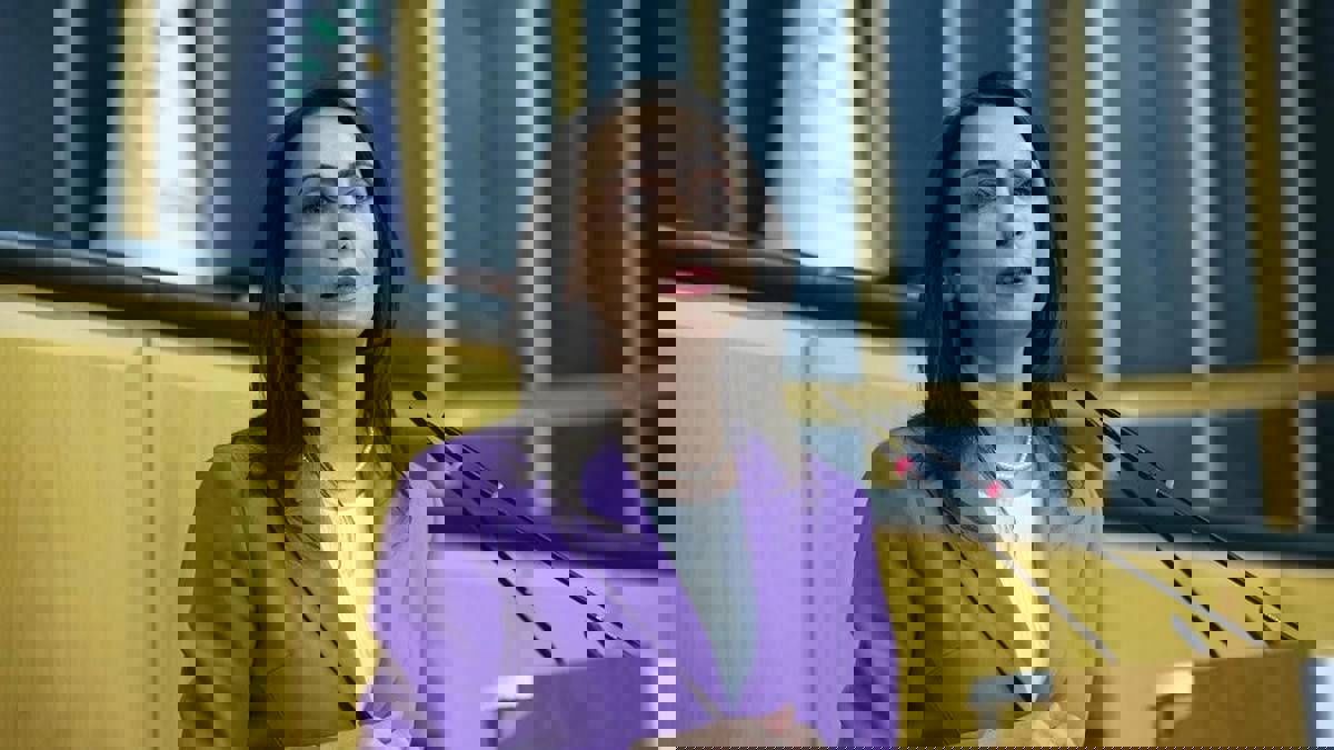 “Sürecin ruhuna aykırı, gündem komisyon çalışmaları olmalı”