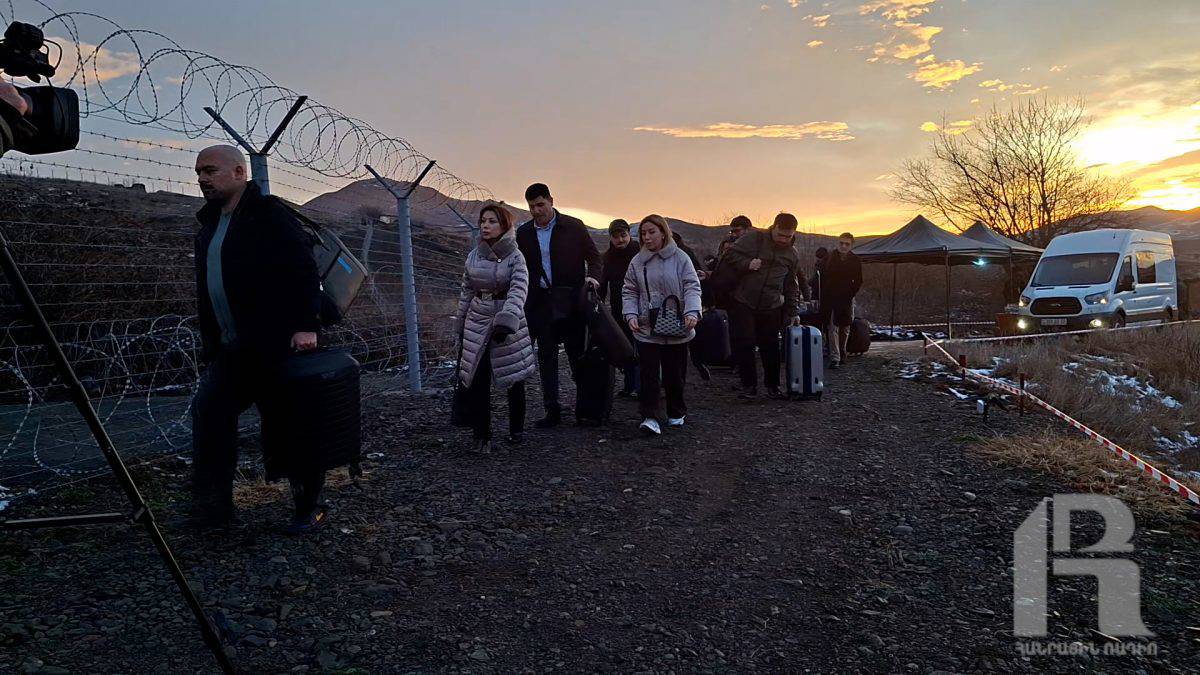 Azerbaycan STK temsilcileri, kara sınırından Ermenistan’a geldi