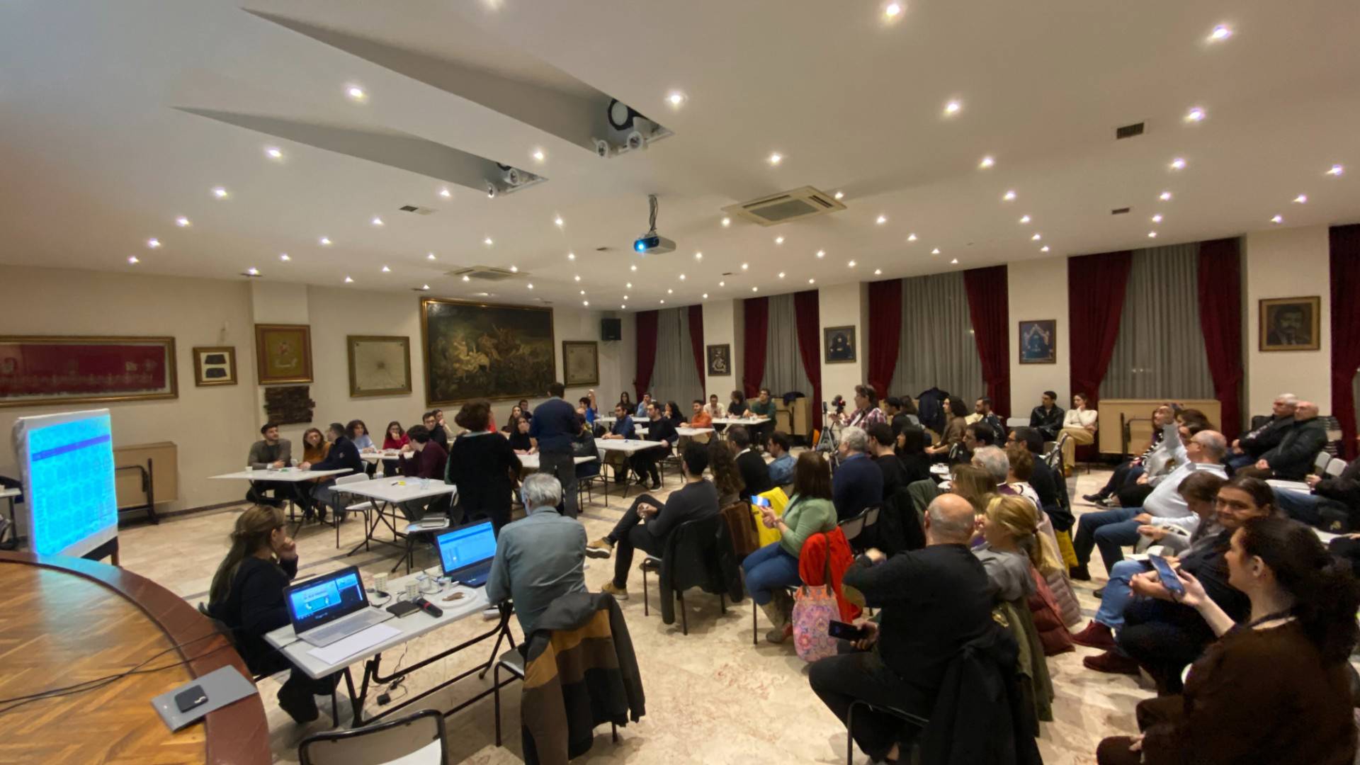 Dernekler bir kez daha bilgilerini yarıştırıyor