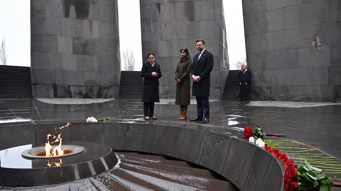 ABD Başkan Yardımcısı Vance'in ziyareti sonrası müdür istifa etti