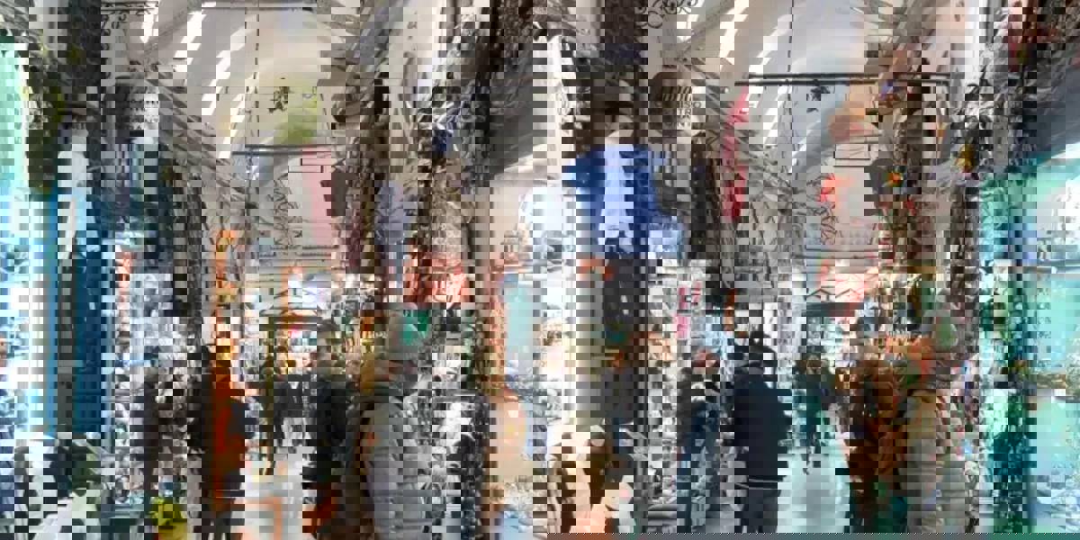 Kapalıçarşı’da kepenk kapatanların sayısı artıyor