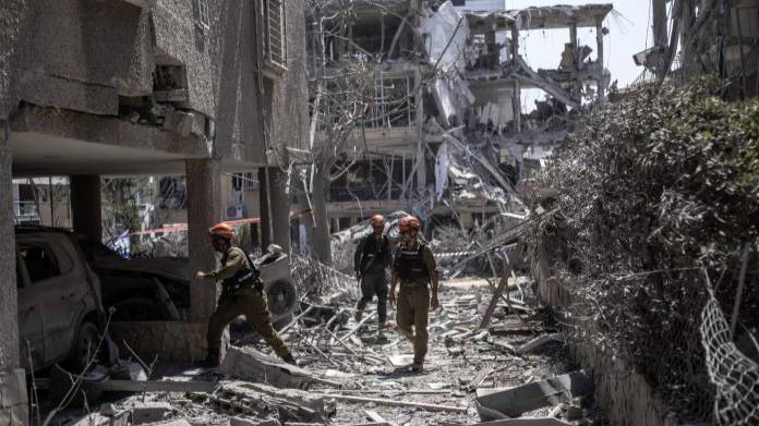 Ի՞նչ գործ ունինք չարեաց դաշինքի մէջ