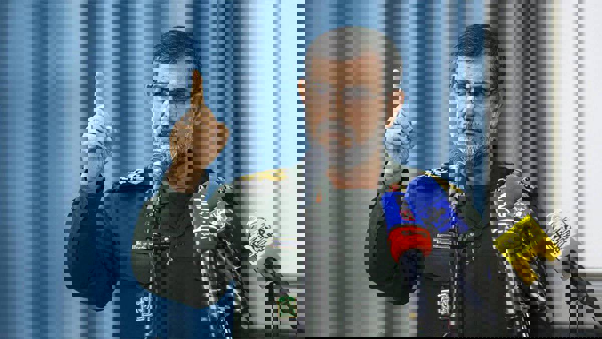 İran, Deniz Kuvvetleri Komutanı Tengsiri'nin ölümünü doğruladı