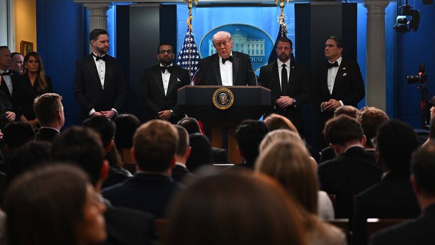 Trump'ın katıldığı toplantıda silahlı saldırı