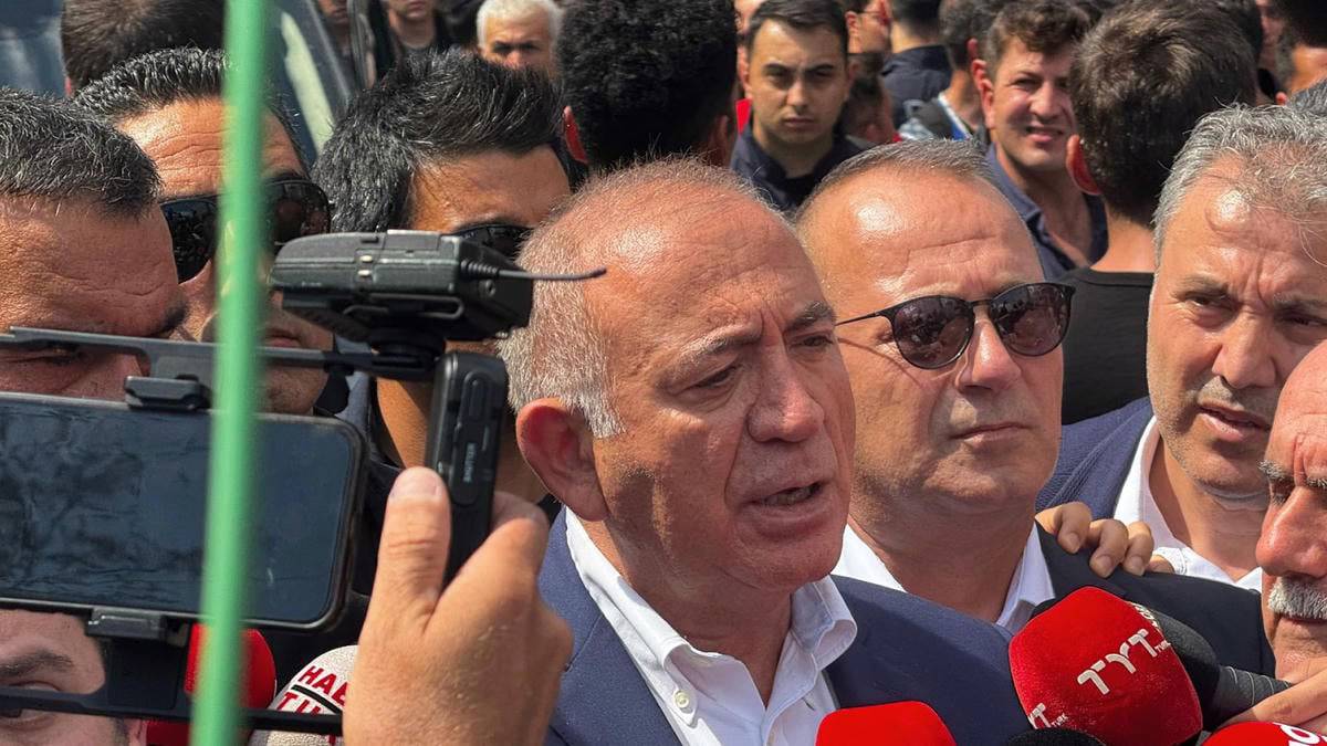 Kayyım Gürsel Tekin'e, bir kez daha ‘göreve devam’ kararı