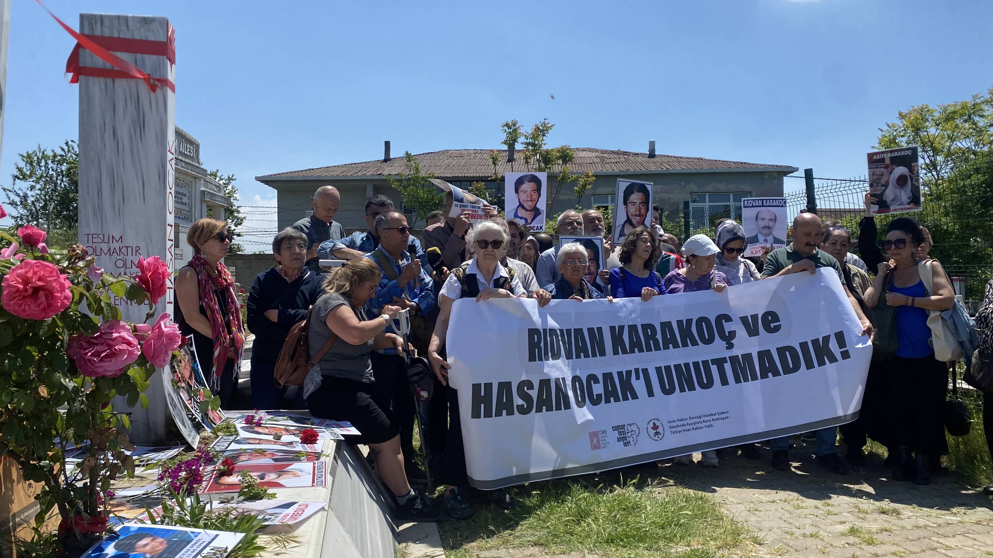 Rıdvan Karakoç ve Hasan Ocak mezarları başında anıldı
