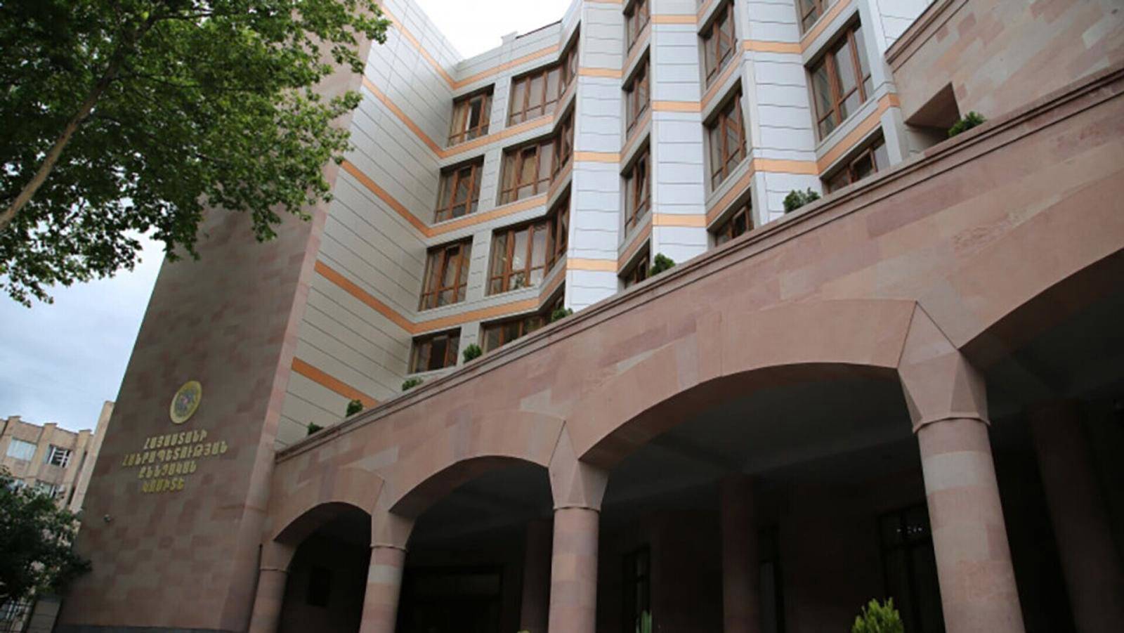 Ermenistan'da seçim öncesi muhalefet partisinden 6 aday gözaltına alındı