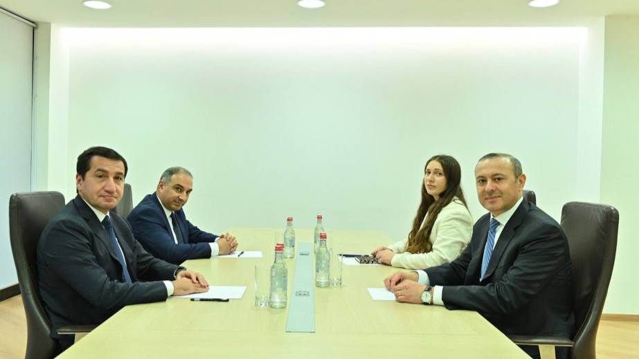Ermenistan ve Azerbaycan temsilcileri Dilican’da buluştu