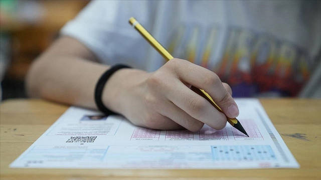 154 öğrenci Ermeni liselerinde devam edecek