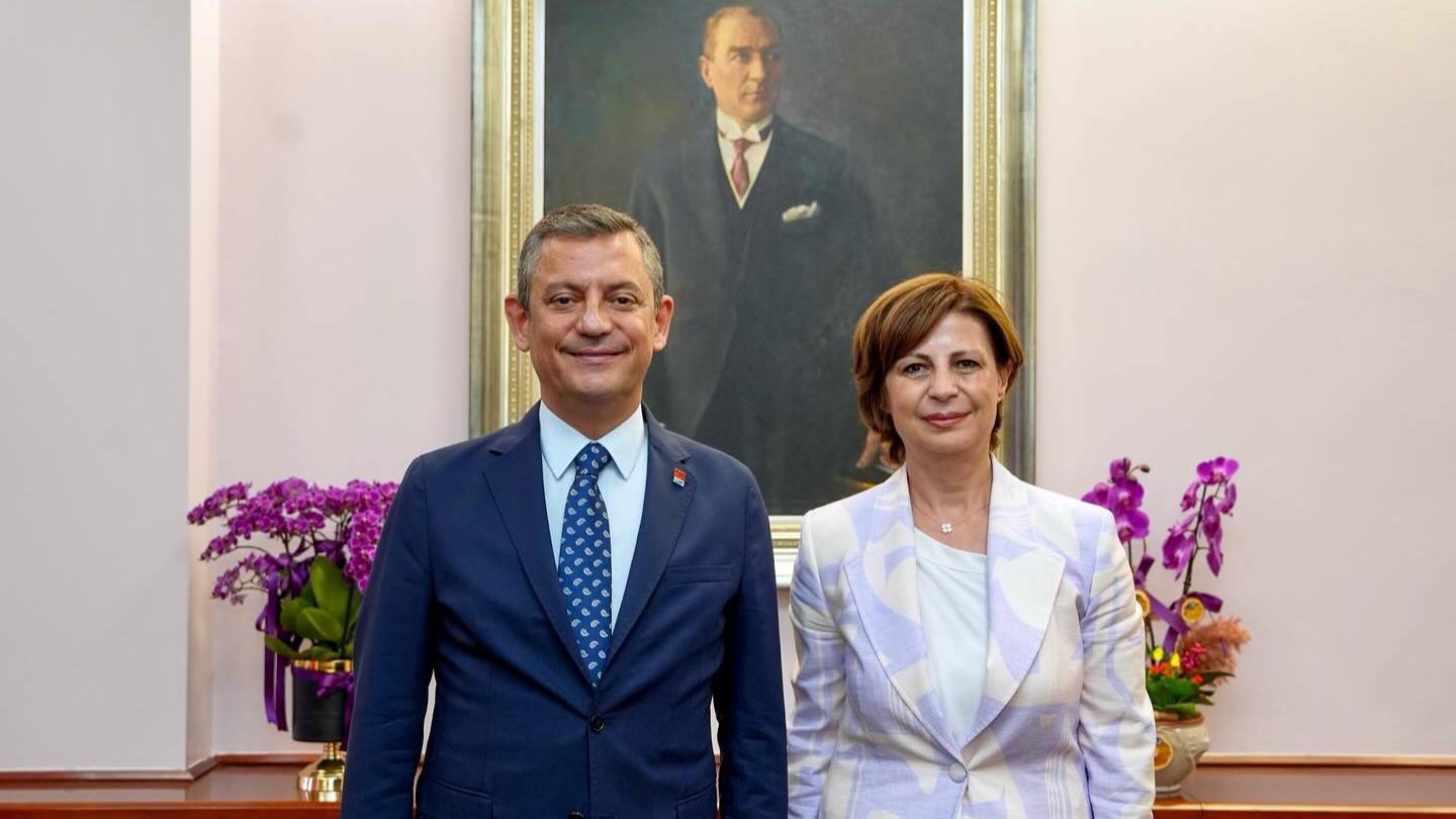 Eskişehir Belediye Başkanı Ünlüce, YENİ Parti'ye katıldı