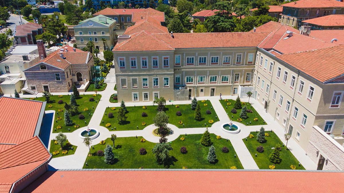 Գոնէ ծերանոցը մերն է