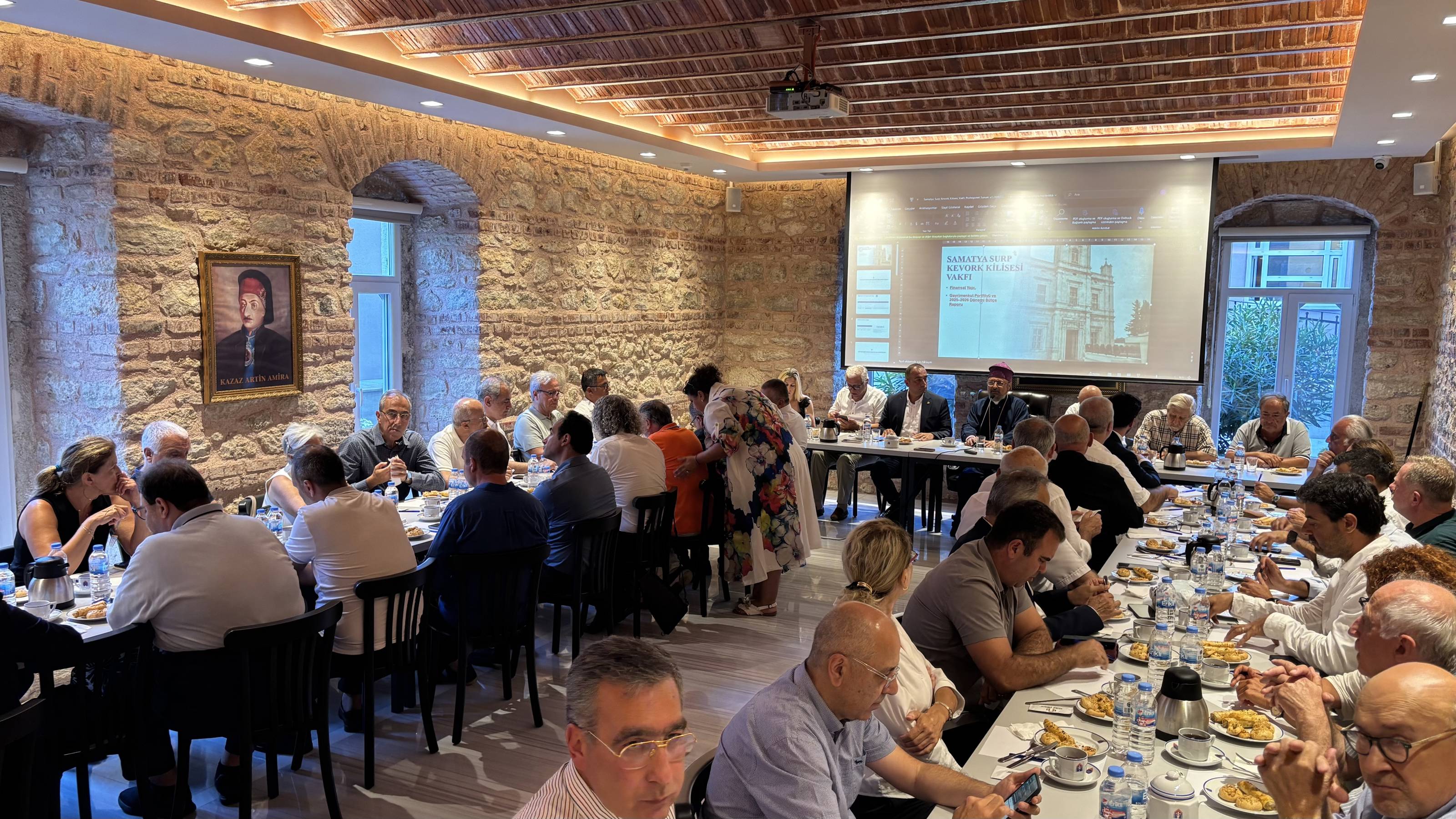 ERVAB Sahakyan için toplandı, tartışmalar eksik olmadı