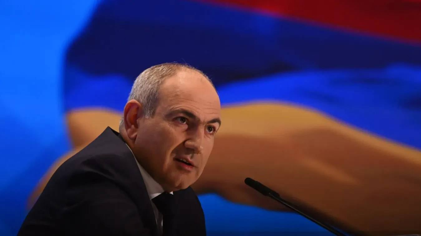 "Ermenistan, Azerbaycan ile barış anlaşmasını imzalamaya odaklanmalı"