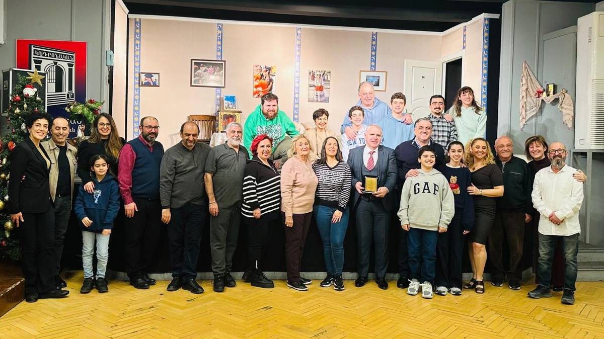 ‘Vay Başıma Gelen’ Levon Vartuhyan yararına sahnelendi