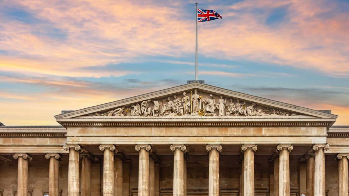 British Museum sergilerinden "Filistin"i çıkardı