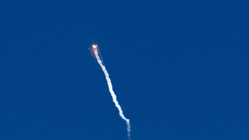 Tel Aviv'e isabet eden füze nedeniyle iki kişi öldü