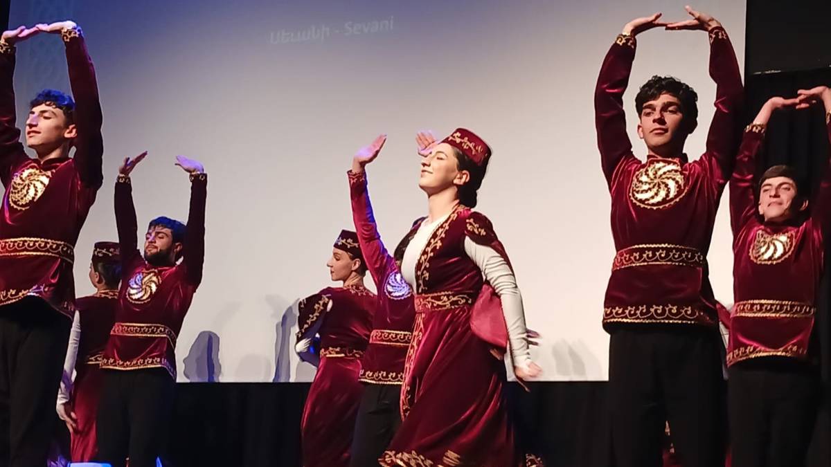 Ordakyan Dans Okulu ‘Huys’ için İstanbul’daydı