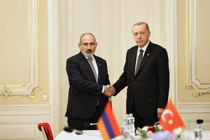 Erdoğan ve Paşinyan telefonda görüştü