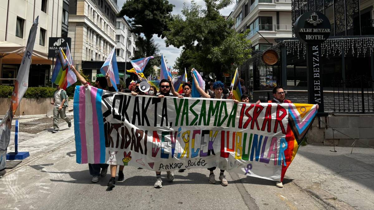 Yürüyüş sonrası sekiz kişi gözaltına alındı