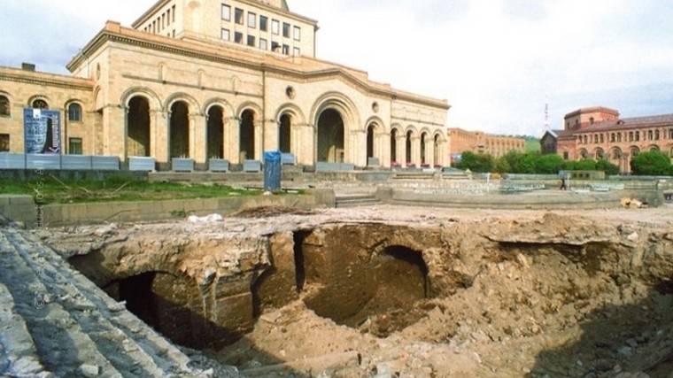 Yerevan şehrinin altındaki eski şehir kazılarla ortaya çıkıyor.
