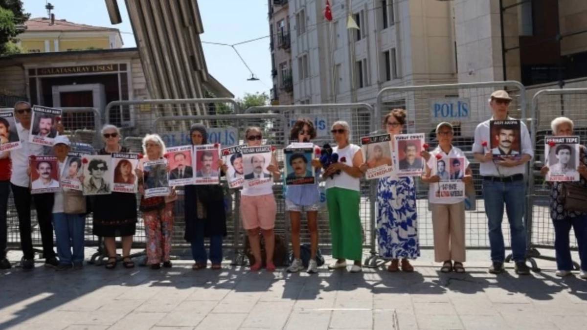 Cumartesi Anneleri/İnsanları, 1117’inci haftada Mehmet Günkan’ı sordu