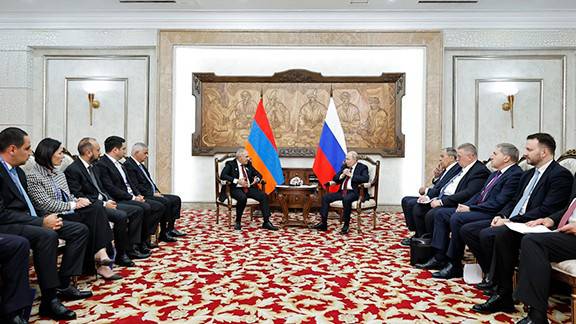 Փութին- Փաշինեան հանդիպում Պիշքեքի մէջ