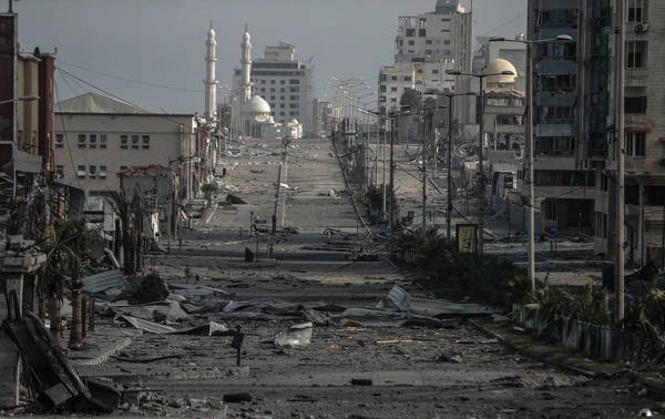 İsrail ordusu Gazze'de binaları havaya uçurdu