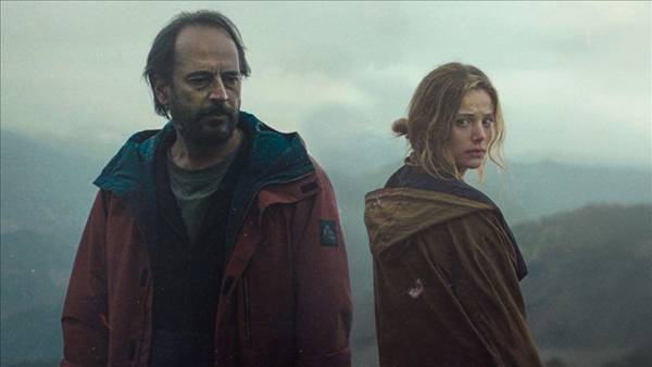 Puslu bir yolculuk, savaş ve kimlik