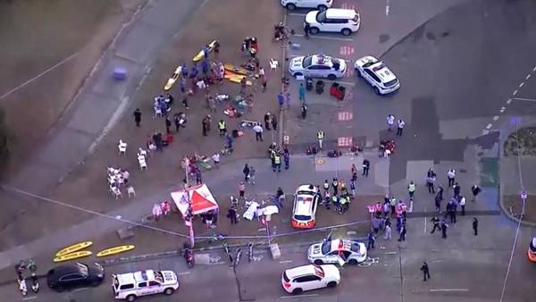 Sydney'de Bondi Plajı'nda silahlı saldırı