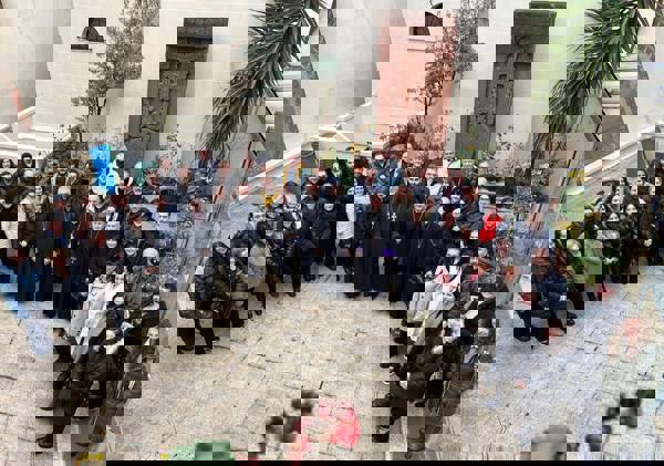 Լուսաւորիչ Երգչախումբը Ֆրանսահայոց Առաջնորդարանին Մէջ