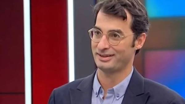 Gazeteci Barış Terkoğlu adli kontrolle serbest bırakıldı