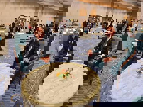 Aliyev ve Paşinyan'a 'insanlık kardeşliği' ödülü