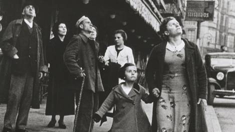 Robert Capa sergisi uzatıldı