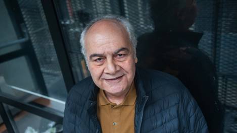 “Nerede bizim tiyatro salonlarımız?”