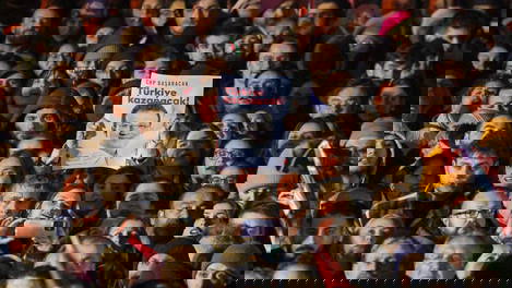 144 ülkenin incelendiği 'Dünyada İnsan Haklarının Durumu' raporu