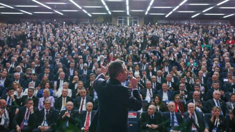 Özgür Özel çağrısıyla kurultay için yeterli imza toplandı