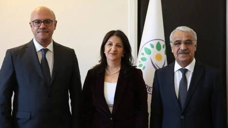 "Kürt-Türk  birlikteliğini hukuki zemine dönüştürmenin arifesindeyiz"