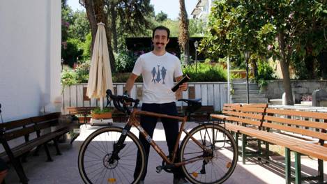 Çocuklar için pedal çevirecek, yüzecek ve koşacak