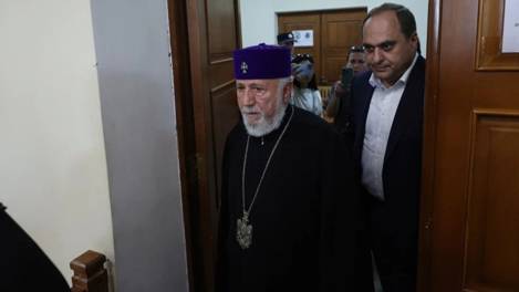 Katolikos Karekin II, ilk duruşmasına çıktı