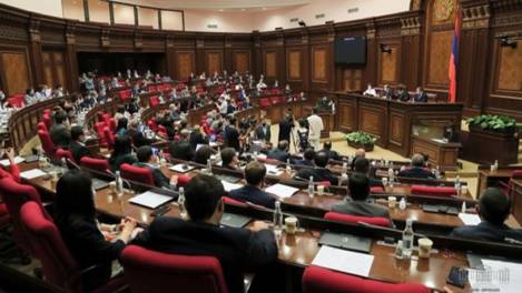 İki haftada kurulamayan Meclis, yeniden adlandırılan devlet