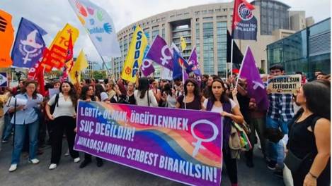 Türkiye’de LGBTİ+ hareketini kriminalize etmekten vazgeçin