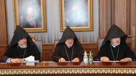 Գերագոյն Հոգեւոր Խորհուրդը հաւաքուեցաւ Մայր Աթոռի մէջ