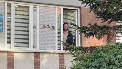 Gazeteci İsmail Arı bir kere daha tutuklandı